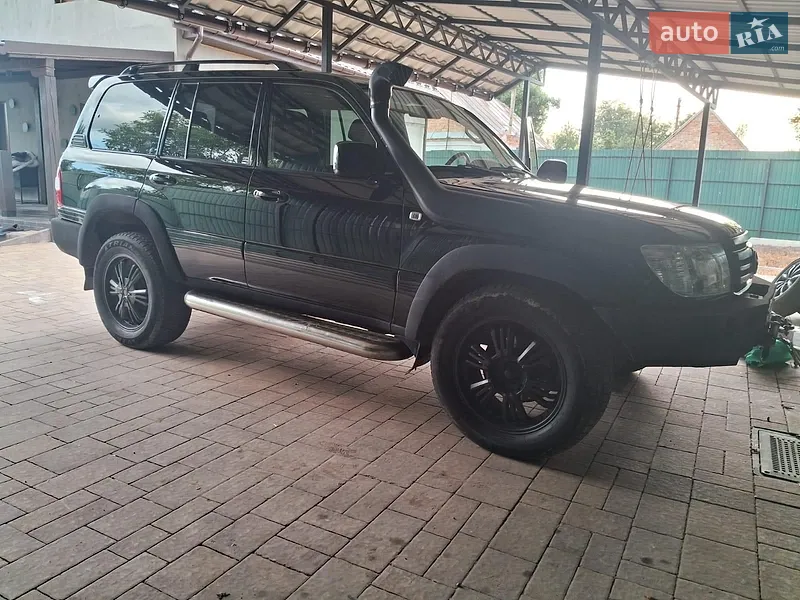 Toyota Land Cruiser