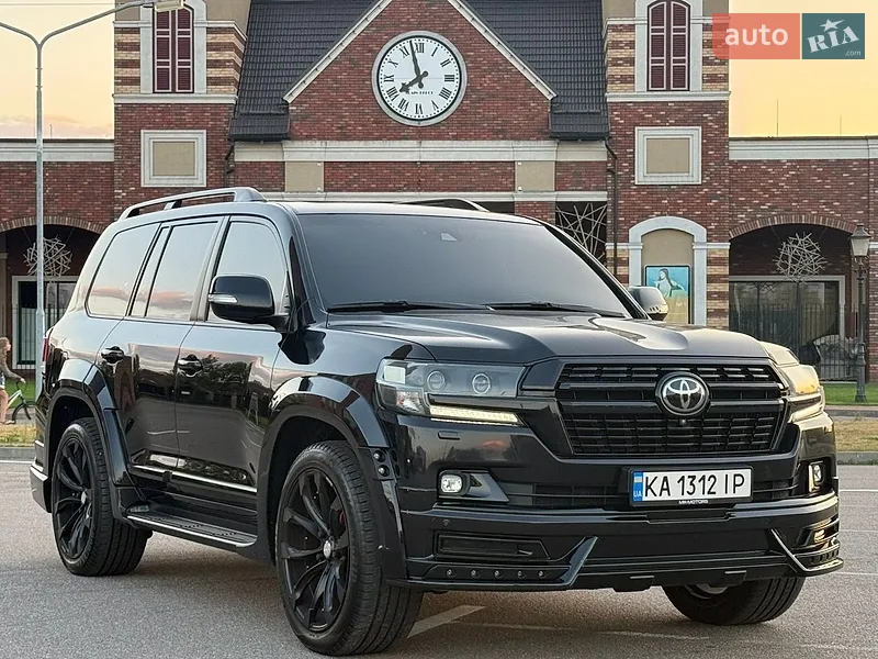 Toyota Land Cruiser