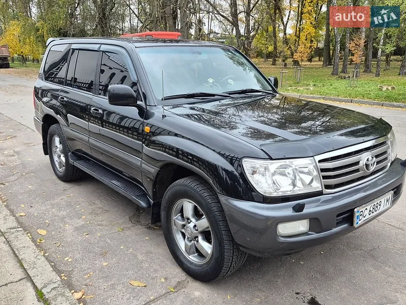 Toyota Land Cruiser
