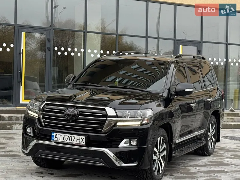 Toyota Land Cruiser