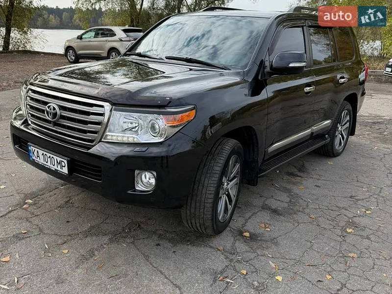 Toyota Land Cruiser