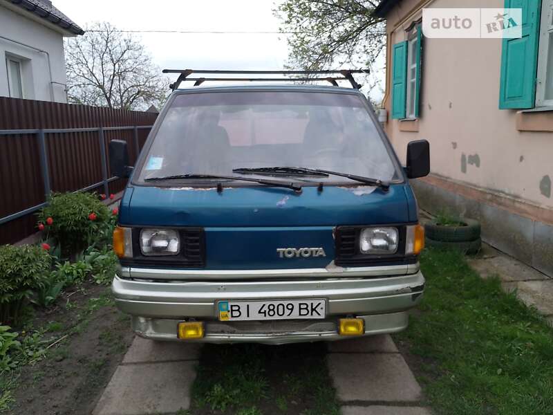 Легковые Toyota LiteAce