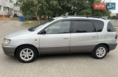 Toyota Picnic  1997