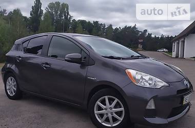 Toyota Prius C  2012