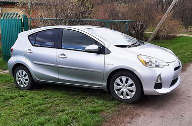 Toyota Prius C  2012