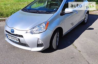 Toyota Prius C  2012