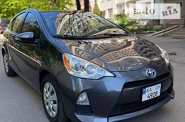 Toyota Prius C  2014