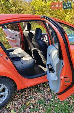 Toyota Prius C  2012