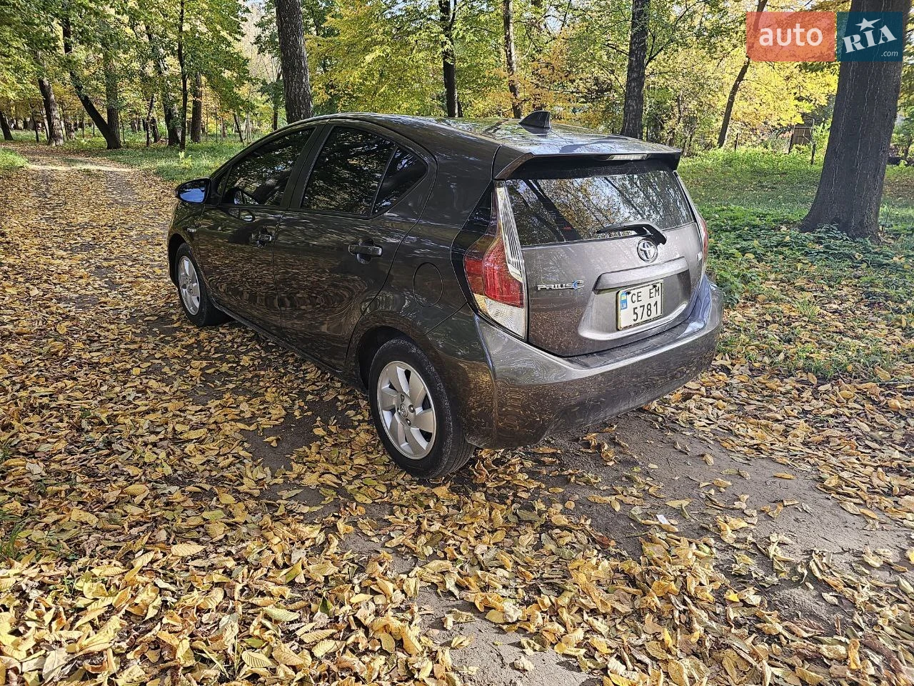 2016 Toyota Prius c - мініатюра 5