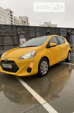 Toyota Prius C  2015