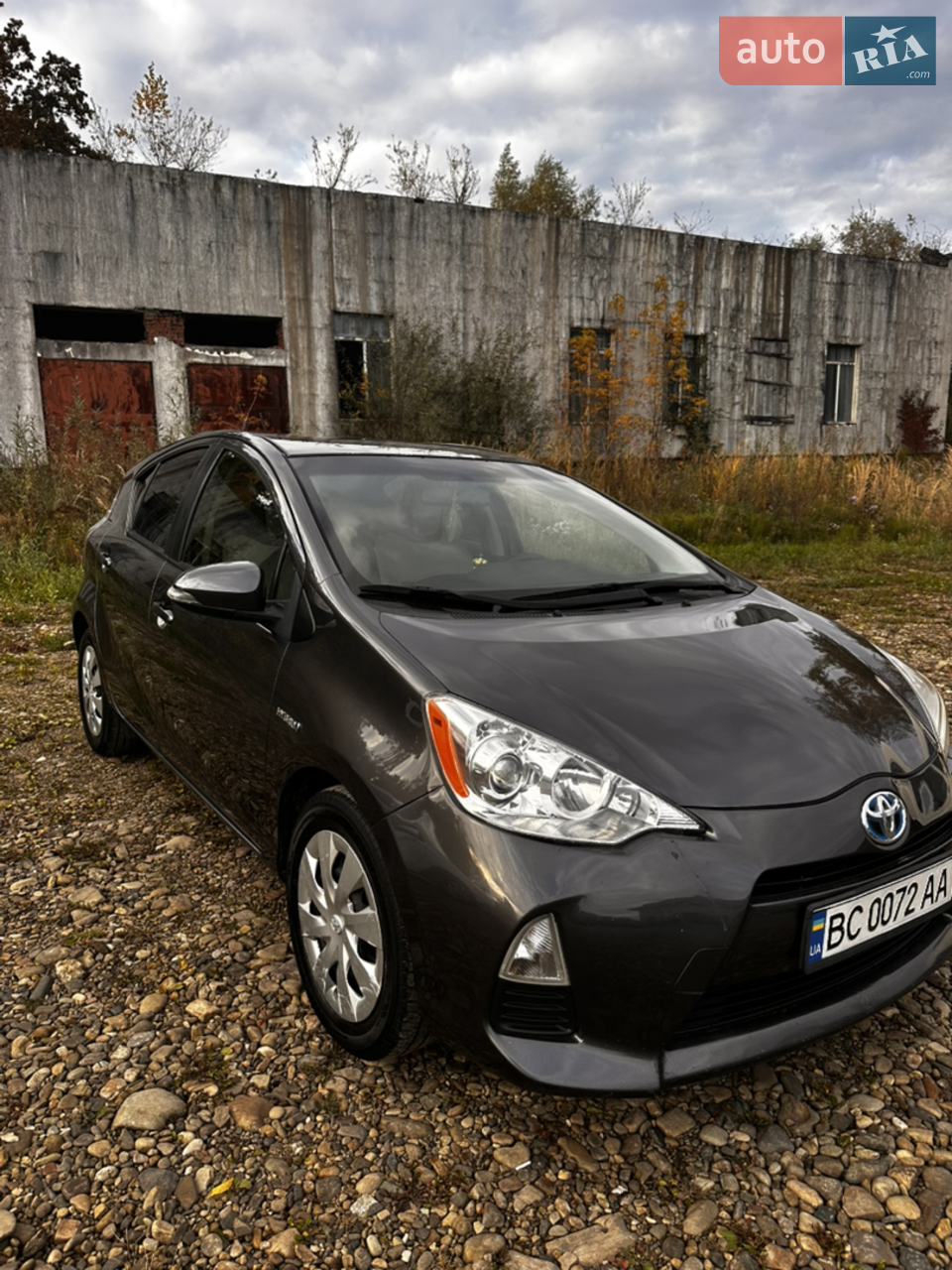 2014 Toyota Prius c - мініатюра 4