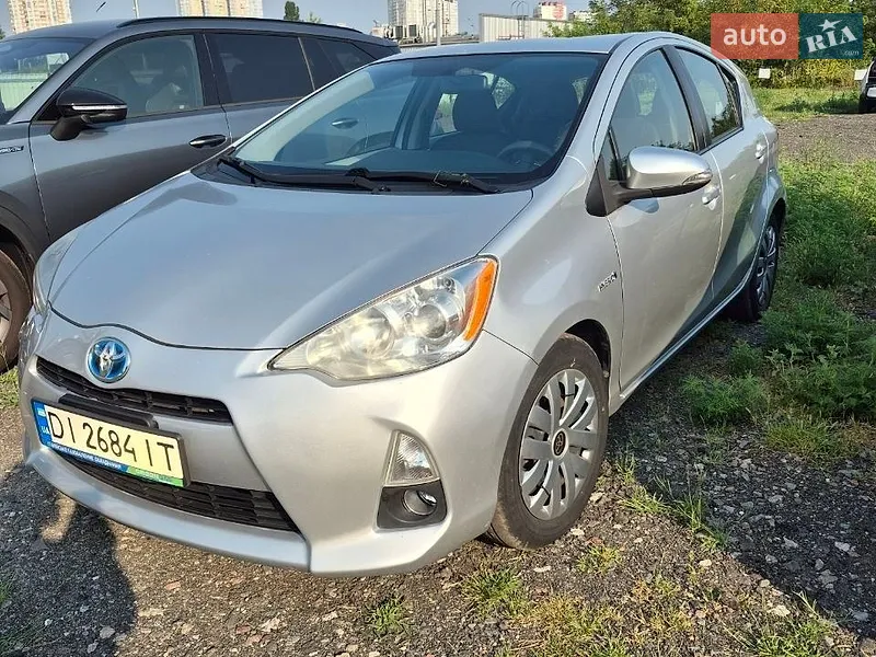 Toyota Prius C