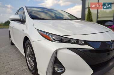 Toyota Prius Prime  2021