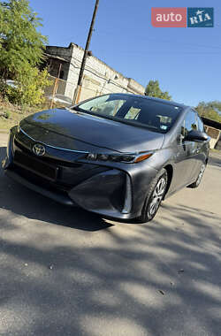 Toyota Prius Prime 2021