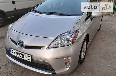 Toyota Prius plug-in hybrid 2014