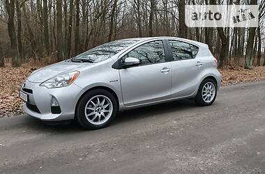 Toyota Prius  2013