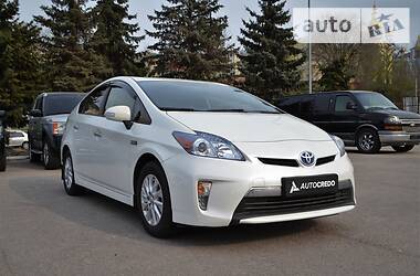 Toyota Prius Plug-in Hybrid 2015