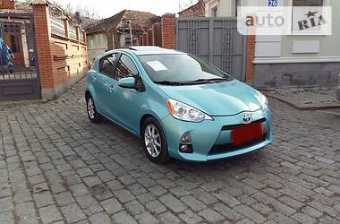 Toyota Prius  2013