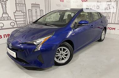 Toyota Prius  2016