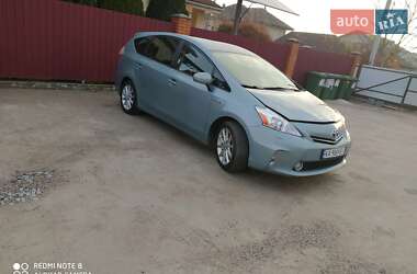Toyota Prius V 2014