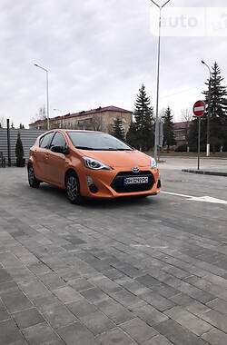 Toyota Prius c 2015