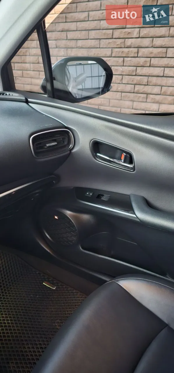 2019 Toyota Prius - мініатюра 4