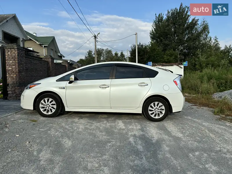 Toyota Prius 2015