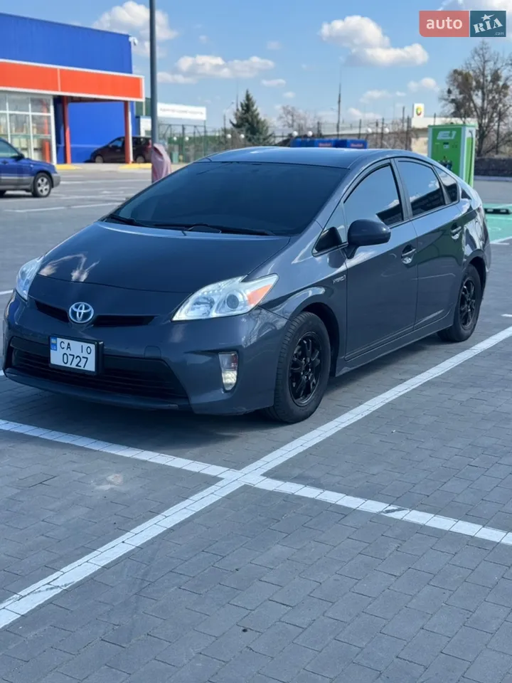 2013 Toyota Prius - мініатюра 2