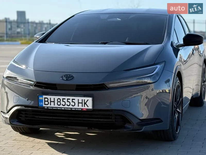 Toyota Prius 2025