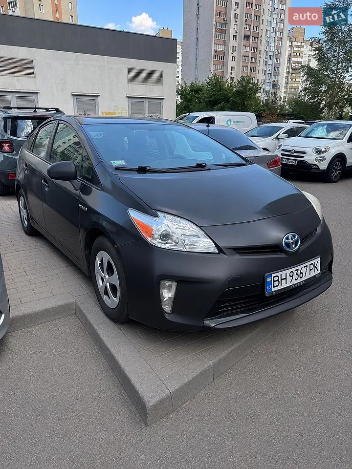 2013 Toyota Prius - мініатюра 2