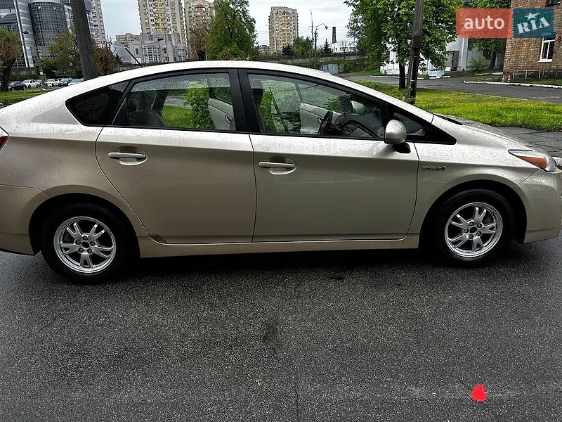 Toyota Prius 2011