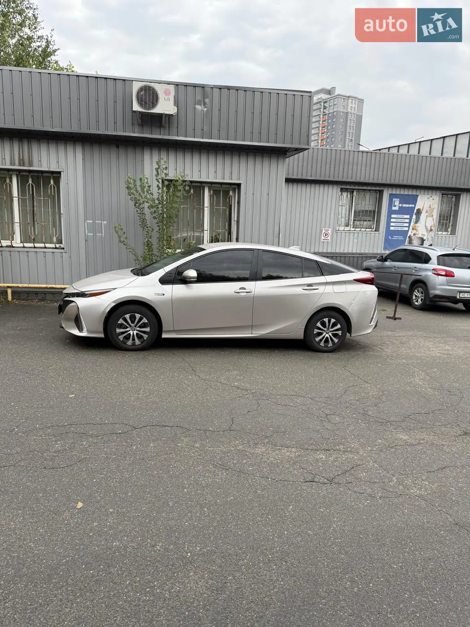 2021 Toyota Prius - фото 1
