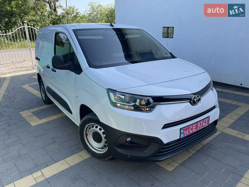 Toyota Proace City