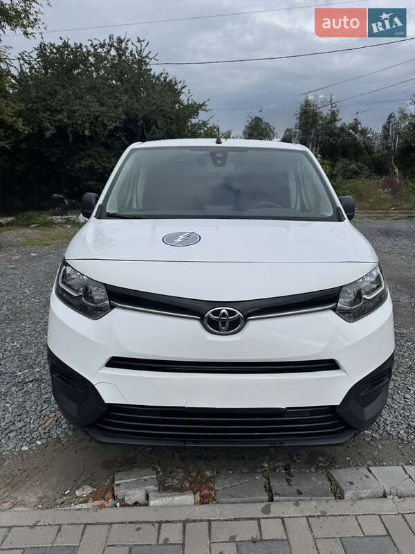 Toyota Proace City