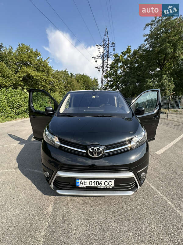 Toyota Proace
