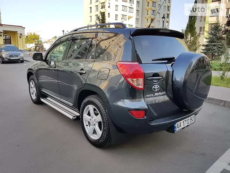 toyota_rav-4__195337672fx.webp