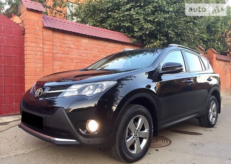 Toyota RAV4 2014 года