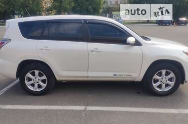 Toyota RAV4 EV  2013