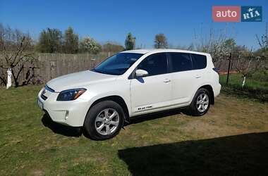Toyota RAV4 EV 2014