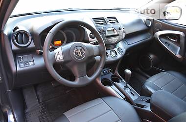 Toyota RAV4  2009