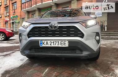 Toyota RAV4  2019