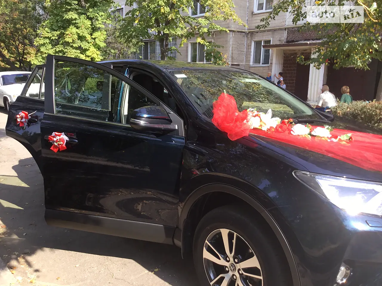 2018 Toyota RAV 4 - фото 1
