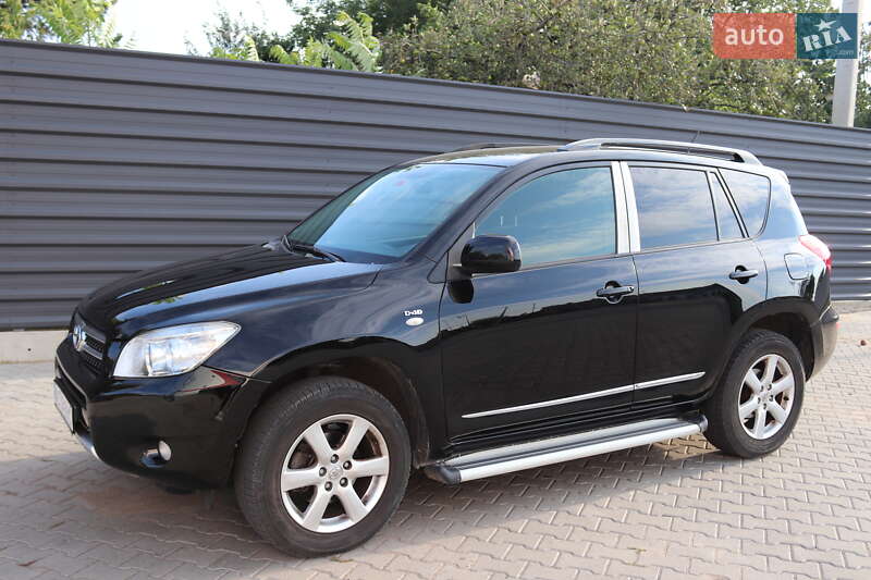 Toyota Rav 4 2008 року в Луцьку