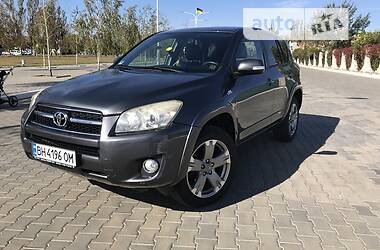 Toyota RAV4  2010