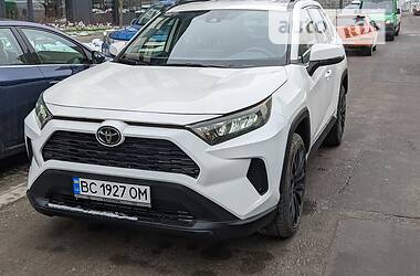 Toyota RAV4  2018