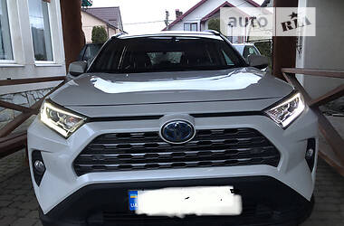 Toyota RAV4 Limited 2020