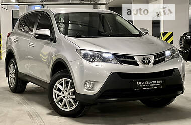 Toyota RAV4  2013