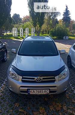 Toyota RAV4  2008