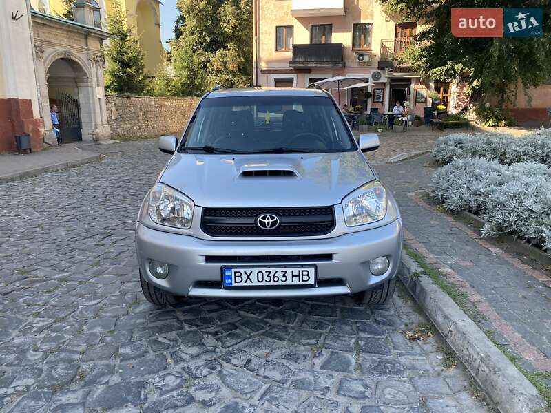 Toyota Rav 4 2004 року в Хмельницьку