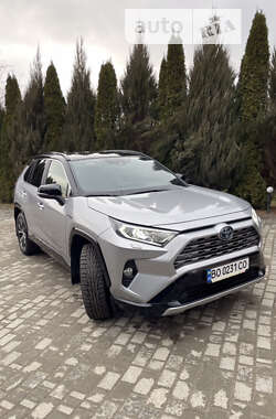 Toyota RAV4  2019